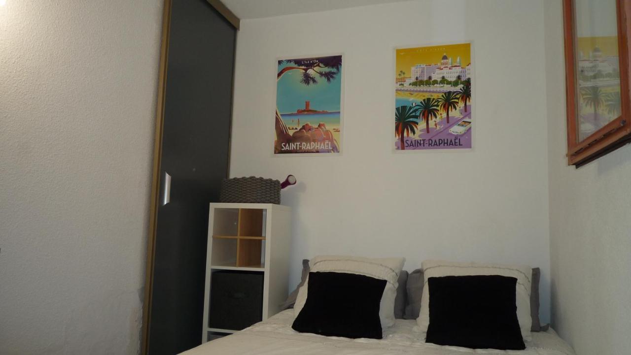 Appartementfrontdemersaintraphaelsantalucia Saint-Raphael (Var) Exterior foto