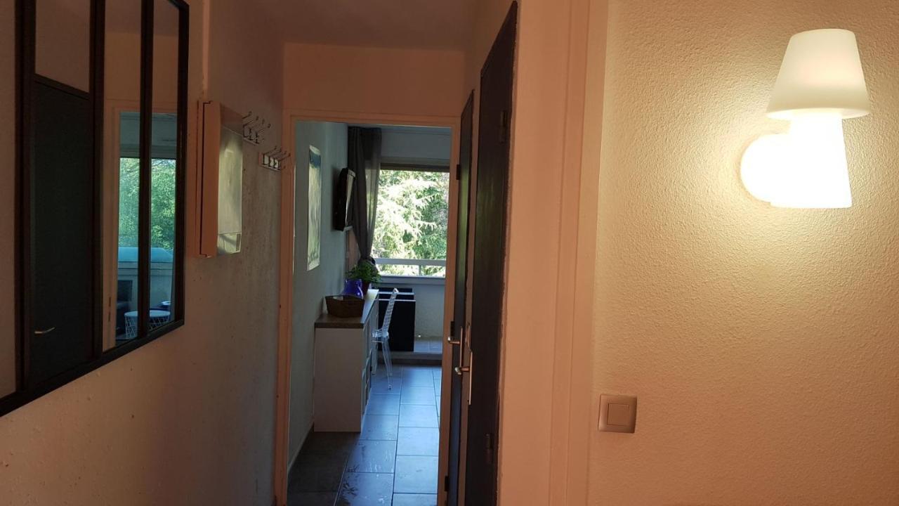 Appartementfrontdemersaintraphaelsantalucia Saint-Raphael (Var) Exterior foto